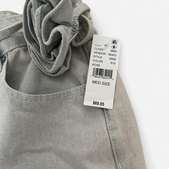 LA Hearts Light Indigo Rose Belted Low Rise Baggy Jeans - Picture 6 of 9